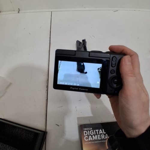YROVJA DIGITAL CAMERA WITH 80° FLIP SCREEN AND 16X ZOOM -4K - 128G - BLACK image 2