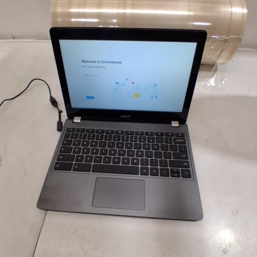 ACER CHROMEBOOK 11, 11.6" WITH INTEL CELERON 3205U, 4GB RAM, 16GB SSD (MODEL: C740-C4PE) image 2