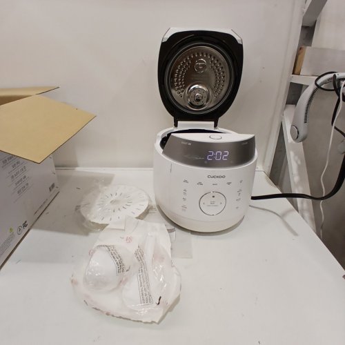 CUCKOO RICE COOKER TWIN PRESSURE INDUCTION HEATING - 10 CUP CAPACITY - WHITE (MODEL: CRP-LHTR1009F) image 3