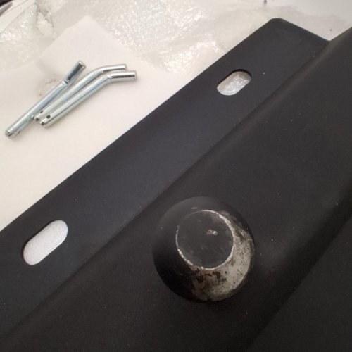 UNIVERSAL GOOSENECK BALL PLATE FOR STANDARD 5TH WHEEL RAILS - BLACK image 3