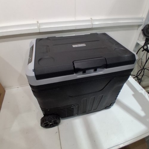 EUHOMY PORTABLE ELECTRIC COOLER AND FREEZER WITH WHEELS & 2 COMPARTMENTS - 50L - 12V DC / 110-240V AC - BLACK/GREY (MODEL: CFB-50) image 3