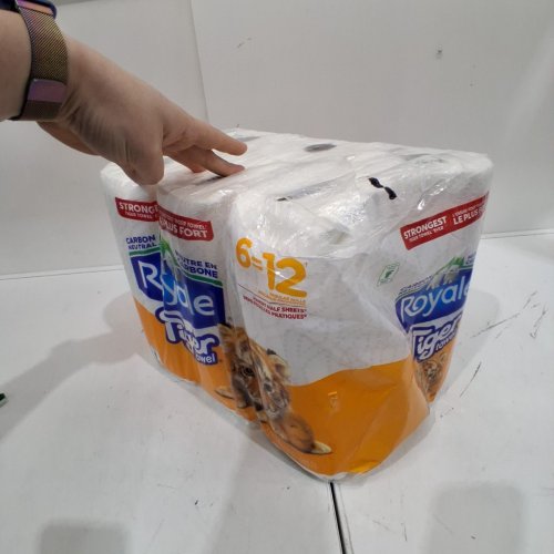 6PK ROYALE TIGER 2PLY PAPER TOWEL - 123 SHEETS PER ROLL image 3