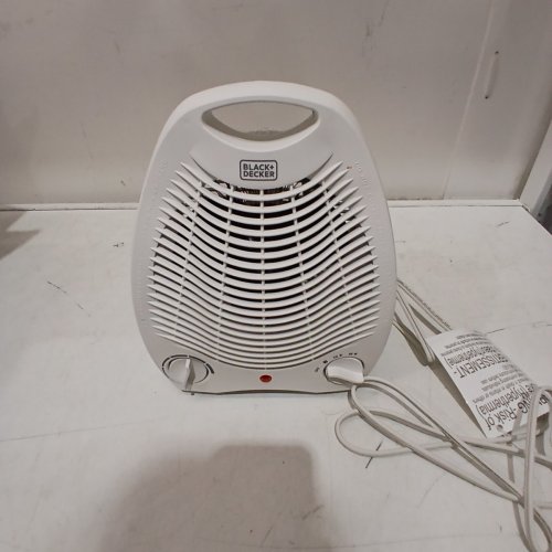 BLACK + DECKER COMPACT/PERSONAL BLACK CERAMIC DESKTOP HEATER WITH SAFETY PROTECTION - 1500W - WHITE (MODEL: BHD101W) image 3