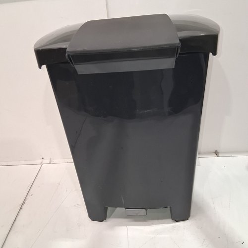 MISTRAL STEP-ON GARBAGE CAN - 5 GAL - BLACK image 4