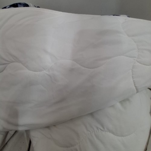 BERKSHIRE LIGHTWEIGHT COOLING BLANKET - KING - WHITE/BLUE FLORALS (MODEL: 1986201) image 2
