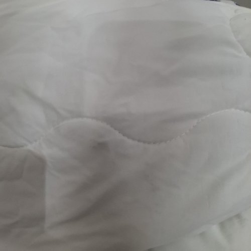 BERKSHIRE LIGHTWEIGHT COOLING BLANKET - KING - WHITE/BLUE FLORALS (MODEL: 1986201) image 3