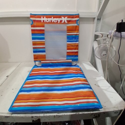 HURLEY BEACH GROUND MAT LOUNGER WITH BACKREST AND COOLER POCKET - BLUE\ORANGE (MODEL: 169502GGMD) image 2