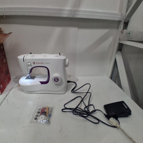 SINGER M3500 32 STITCH SEWING MACHINE - WHITE/PURPLE (MODEL: M3500) image 3
