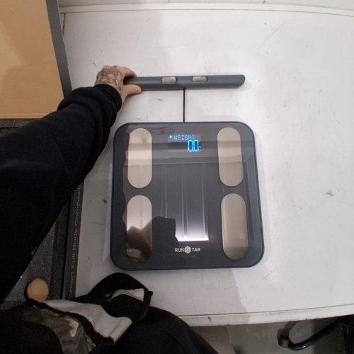 RUNSTAR VOICE PROMPT BLUETOOTH ENABLED DIGITAL SCALE FOR BODY WEIGHT, FAT AND BMI - GREY (MODEL: FG2211LB) image 3