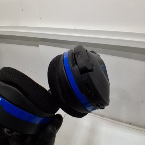 TURTLE BEACH PS4 STEALTH 600 GAMING HEADSET image 2