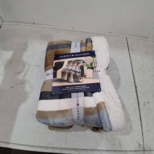 TOMMY HILFIGER LUXE PLUSH SHERPA THROW BLANKET - 50" X 70" - BLUE/BROWN STRIPE - (MODEL: 1362461) image 5