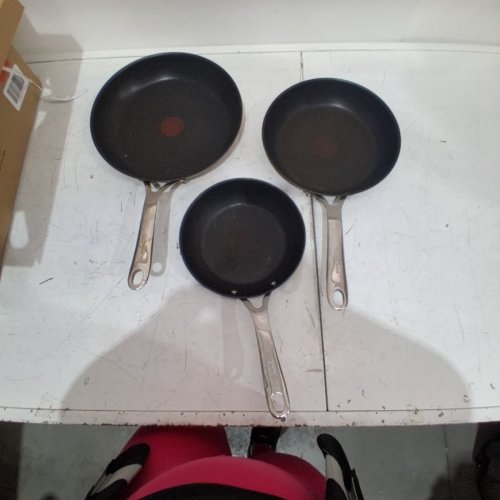 3PC JAMIE OLIVER BY TEFAL STAINLESS STEEL NON-STICK FRYING PAN SET WITH INDUCTION - 8", 9", 11" - BLACK (MODEL: E304S344) image 2