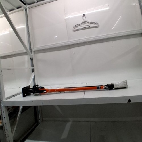 HEAVY DUTY RATCHETING OFF ROAD UTILITY HIGH LIFT FARM JACK - 48" - 700LBS - BLACK/ORANGE (MODEL: AH081048) image 2