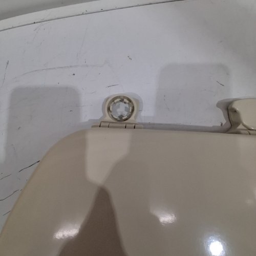 BEMIS CHURCH ROUND ENAMELED TOILET SEAT - BONE - (MODEL: 540EC 006) image 3