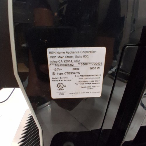 BOSCH VEROCAFE 800 SERIES AUTOMATIC ESPRESSO MACHINE WITH INTEGRATED MILK SYSTEM - BLACK/SILVER (MODEL: TQU60307) image 8