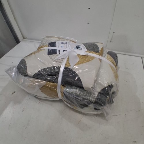 3PC REGENCY HEIGHTS ROUND GEOMETRIC PRINT COMFORTER SET - KING - YELLOW/GREY image 3