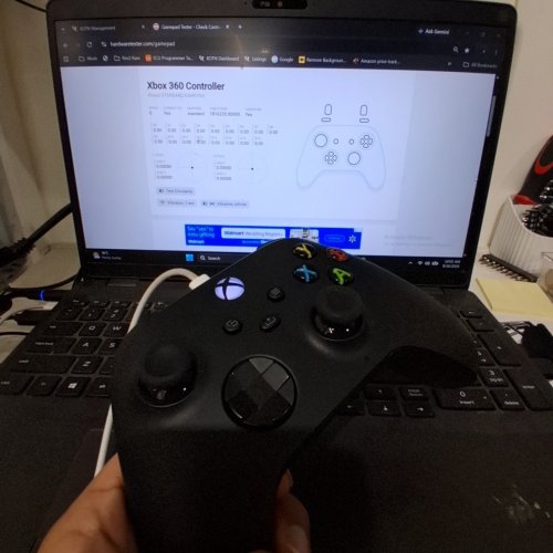 XBOX ONE CORE CONTROLLER - CARBON BLACK image 2