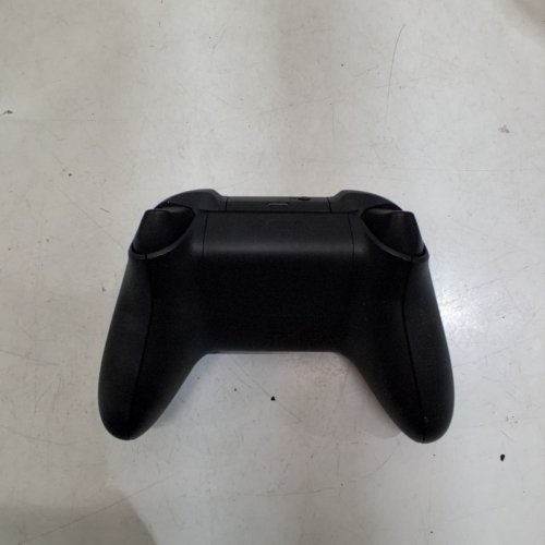 XBOX ONE CORE CONTROLLER - CARBON BLACK image 4