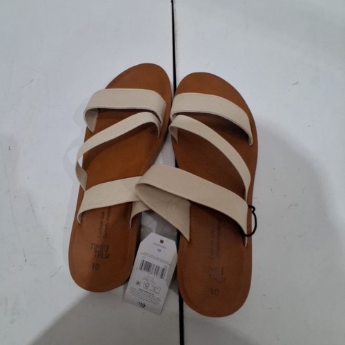 WOMEN'S TIME AND TRU ELASTIC SLIDE ON SANDALS - 10 - CREAM image 2