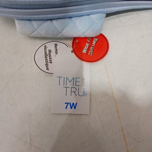 TIME AND TRU QUILTED SLIPPERS - 7W - LIGHT BLUE image 3