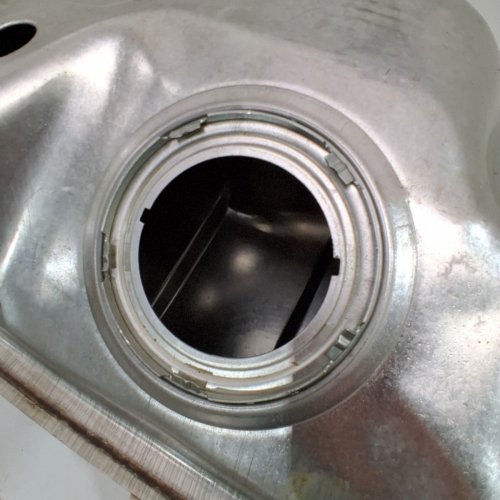 SPECTRA PREMIUM LEAD-TIN COATED STEEL FUEL TANK INCLUDES: LOCK RING KIT - 16 GAL - FITS SELECT FORD TRUCKS - SILVER (MODEL: F14C) image 8