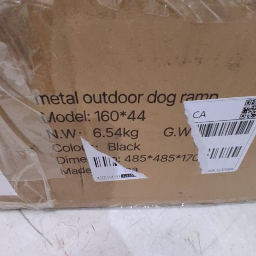 VEVOR METAL OUTDOOR VEHICLE DOG RAMP - 63" X 17" - BLACK (MODEL: 160*44) image 4