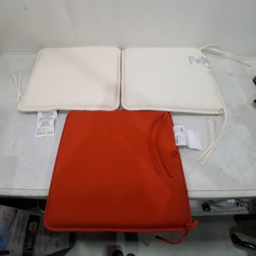 3 ASSORTED OUTDOOR SEAT CUSHIONS - 17" X 17" - CREAM\ORANGE image 3