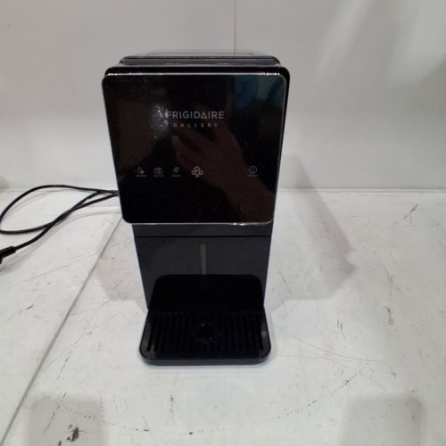 FRIGIDAIRE COUNTERTOP NUGGET ICE MAKER - 2.65L CAP - BLACK (MODEL: EFIC232-BLACK) image 3