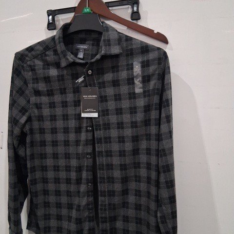 MEN'S VAN HEUSEN LONG SLEEVE PERFORMANCE PLAID SHIRT - MEDIUM - BLACK/GRAY image 2