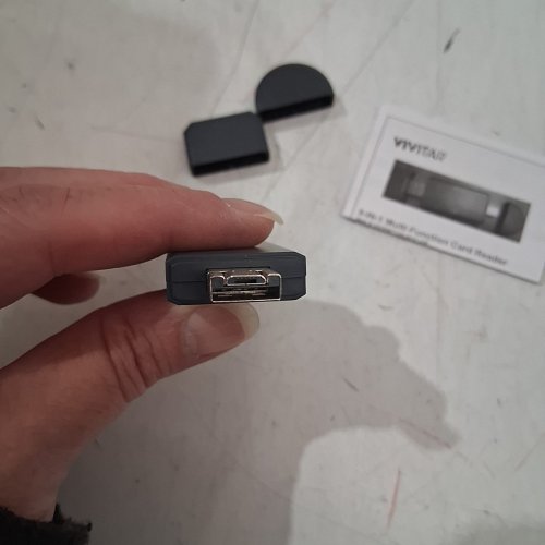 VIVITAR 5-IN-1 SD & MICRO SD CARD READER PLUG & PLAY - BLACK (MODEL: VIVRW7100-NOC-FR) image 7