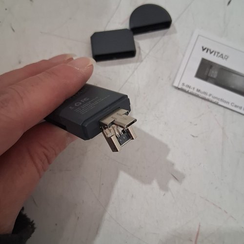 VIVITAR 5-IN-1 SD & MICRO SD CARD READER PLUG & PLAY - BLACK (MODEL: VIVRW7100-NOC-FR) image 10