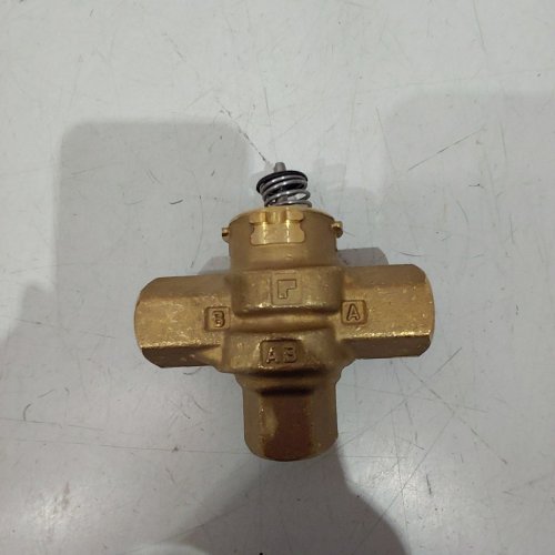 BRASS 3-WAY NPT VC VALVE ASSEMBLY VALVE - BRASS image 3