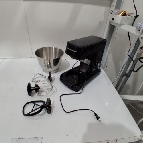 HAMILTON BEACH 6-SPEED STAND MIXER, BLACK (MODEL: 63325) image 3
