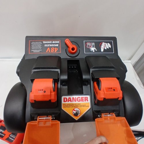 VOLTASK CORDLESS CORDLESS SNOW BLOWER WITH 2 BATTERIES & CHARGER - 16" - 48V - BLACK/ORANGE (MODEL: CSS004-160OR-CAVK/CSS004-160) image 6