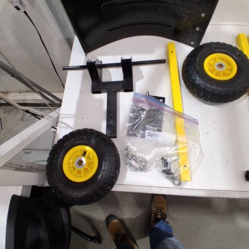 GARVEE ERGONOMIC SNOW PUSHER SHOVEL WITH WHEELS-29.1" X 19.3" - YELLOW/BLACK image 3