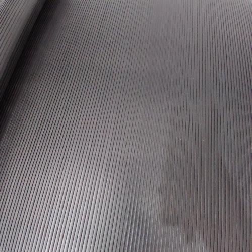 RIBBED NON-SLIP RUBBER GARAGE MAT - 8FT X 3FT - BLACK image 2