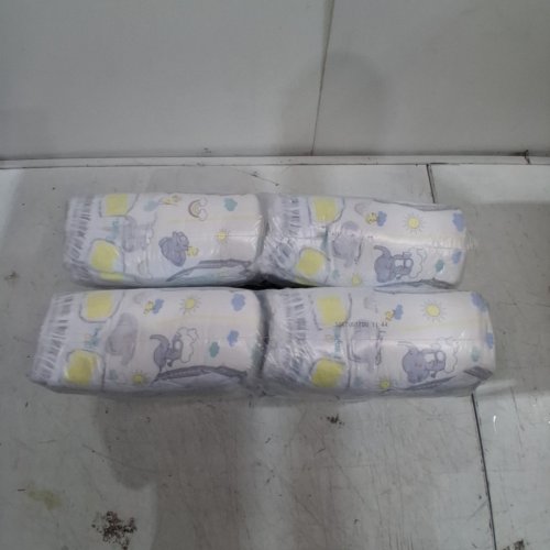 92PK PAMPERS SWADDLERS 360 LEAKPROOF DISPOSABLE BABY DIAPERS - SIZE 6 (35LBS) image 3