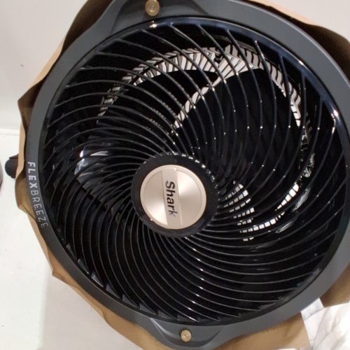 SHARK FLEXBREEZE PRO MIST INDOOR & OUTDOOR FAN WITH MISTING SYSTEM UP TO 24 HOURS OF BATTERY LIFE - BLACK/GREY (MODEL: FA302C) image 5