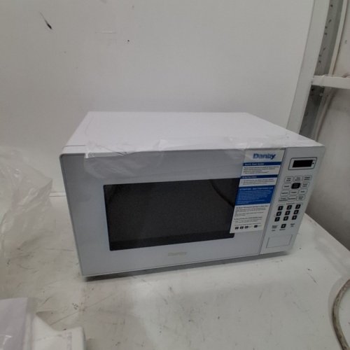 DANBY COUNTERTOP MICROWAVE - 0.7 CU. FT. - WHITE (MODEL: DBMW0721BWW) image 5