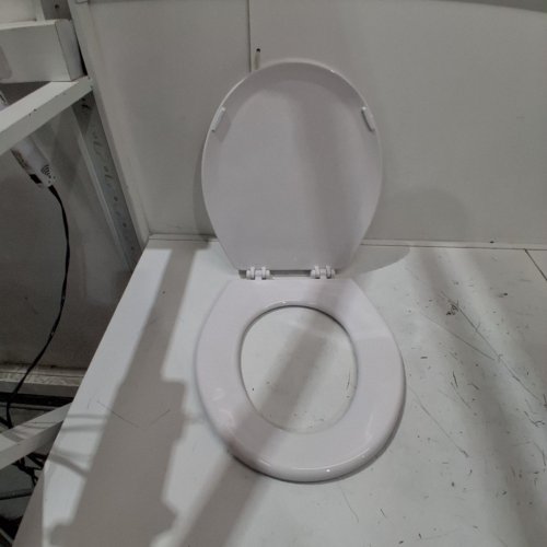 CENTOCO ROUND CENTOCORE MOLDED HEAVY DUTY TOILET SEAT - 17" - WHITE (MODEL: DS700-001) image 3