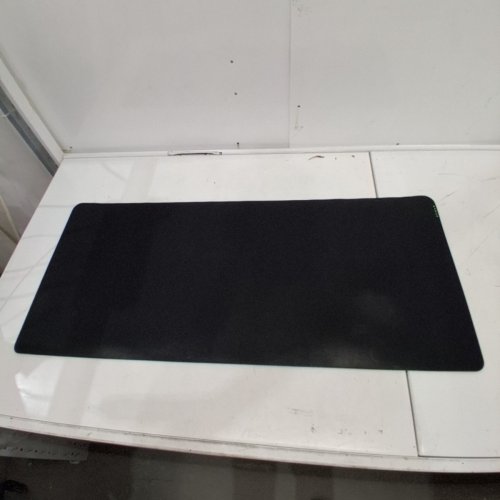 RAZER NON-SLIP THICK, HIGH-DENSITY FOAM GAMING MOUSE PAD - 36" X 16" - CLASSIC BLACK image 2
