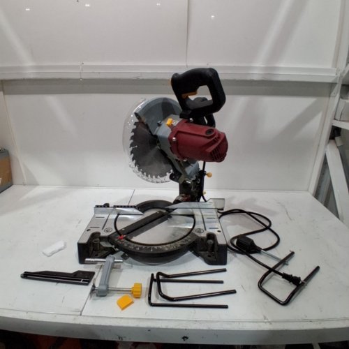MAKT TOOL 10-INCH COMPOUND MITER SAW - 10"; 15 AMP - RED / BLACK image 3