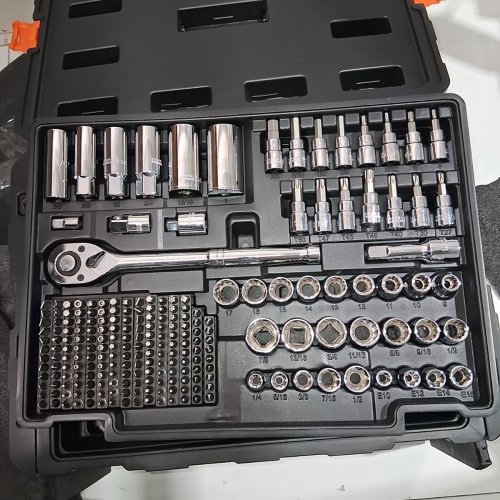 450PC MECHANICS TOOL SET AND SOCKET SET - /4" 3/8" 1/2" DRIVE DEEP AND STANDARD SOCKETS - (MODEL: XL3265 ) image 6