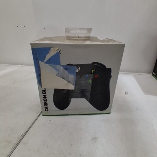 MICROSOFT XBOX ONE CORE WIRELESS CONTROLLER - CARBON BLACK (MODEL: 1537) image 6