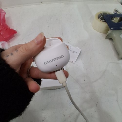 GRUNDIG BLUETOOTH WIRELESS EARBUDS WITH CHARGING CASE - WHITE image 2