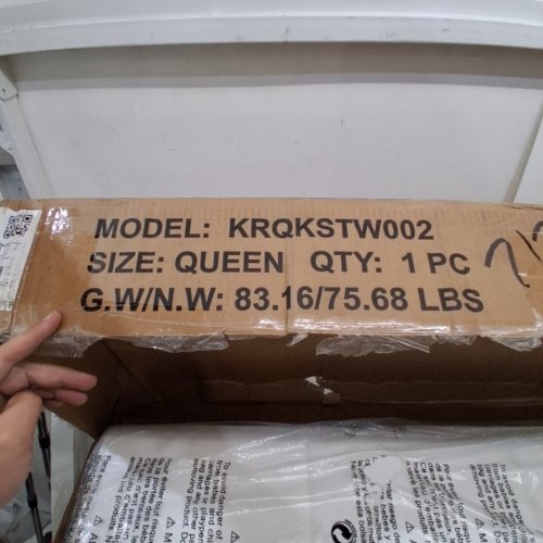 ALLEWIE WOODEN PLATFORM BED FRAME WITH VELVET UPHOLSTERED HEADBOARD - QUEEN - WHITE - (MODEL: KRQKSTW002) image 3