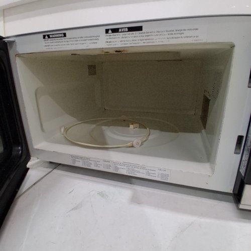 PANASONIC COUNTERTOP MICROWAVE WITH CYCLONIC WAVE INVERTER TECHNOLOGY - 1.6 CU. FT - SILVER/BLACK (MODEL: NN-ST775S) image 5