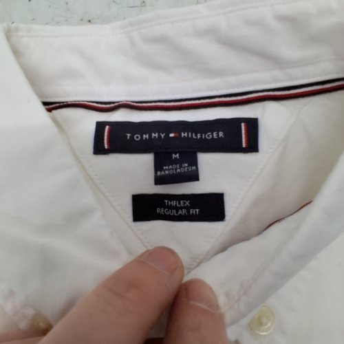 MEN'S TOMMY HILFIGER THFLEX REGULAR FIT STRETCH BUTTONDOWN COLLAR DRESS SHIRT - MEDIUM - WHITE image 2