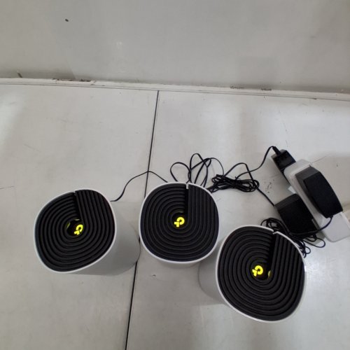 3PK TP-LINK DECO WHOLE HOME MESH WIFI SYSTEM - AC1200 (M4) GIGABIT, SEAMLESS ROAMING, ADAPTIVE ROUTING, UP TO 4,500 SQ. FT. COVERAGE, CONNECT UP TO 100 DEVICES (MODEL: DECO M4R) image 2