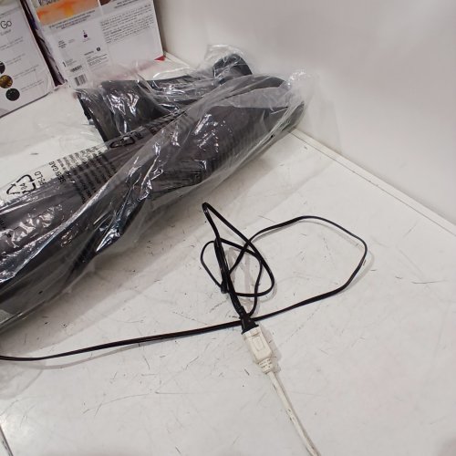 HONEYWELL QUIETSET WHOLE ROOM 40" TOWER FAN WITH OSCILLATION AND REMOTE CONTROL, SLIM PROFILE - BLACK (MODEL: HYF290BC) image 2